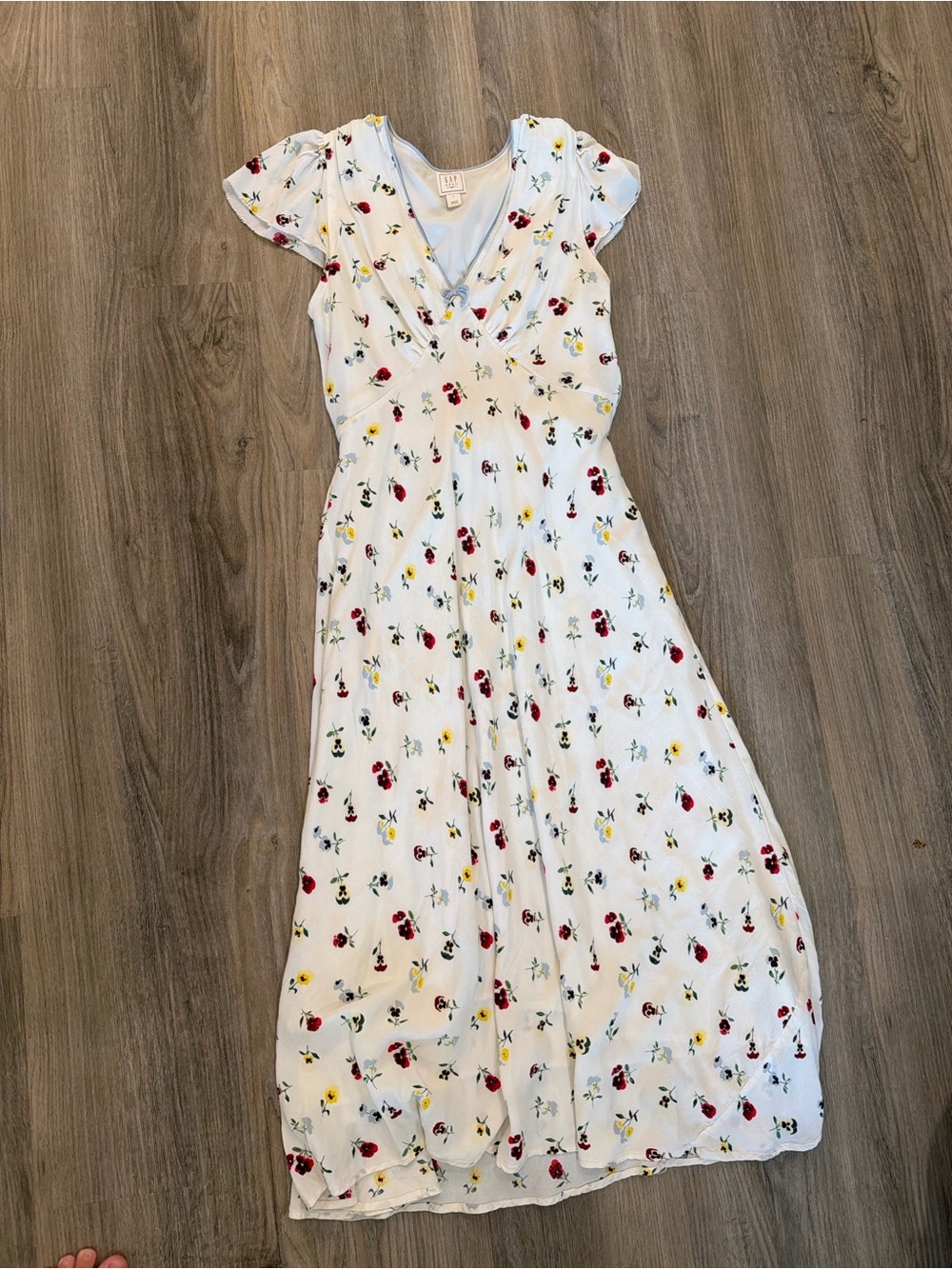 Gap X DOEN Floral White V-Neck Maxi Dress